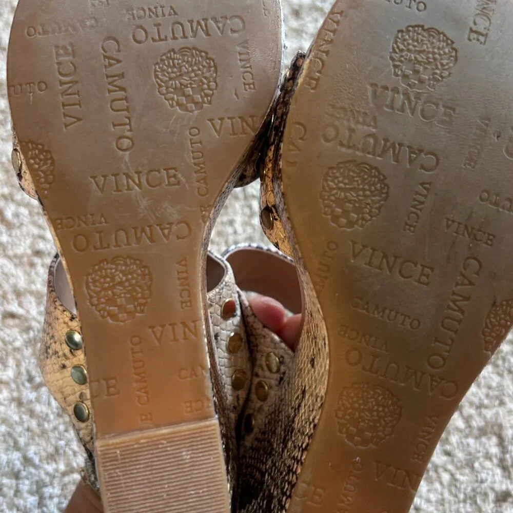 Vince Camuto Ventinda Snake Platform Wedge Sandals SZ 7‎